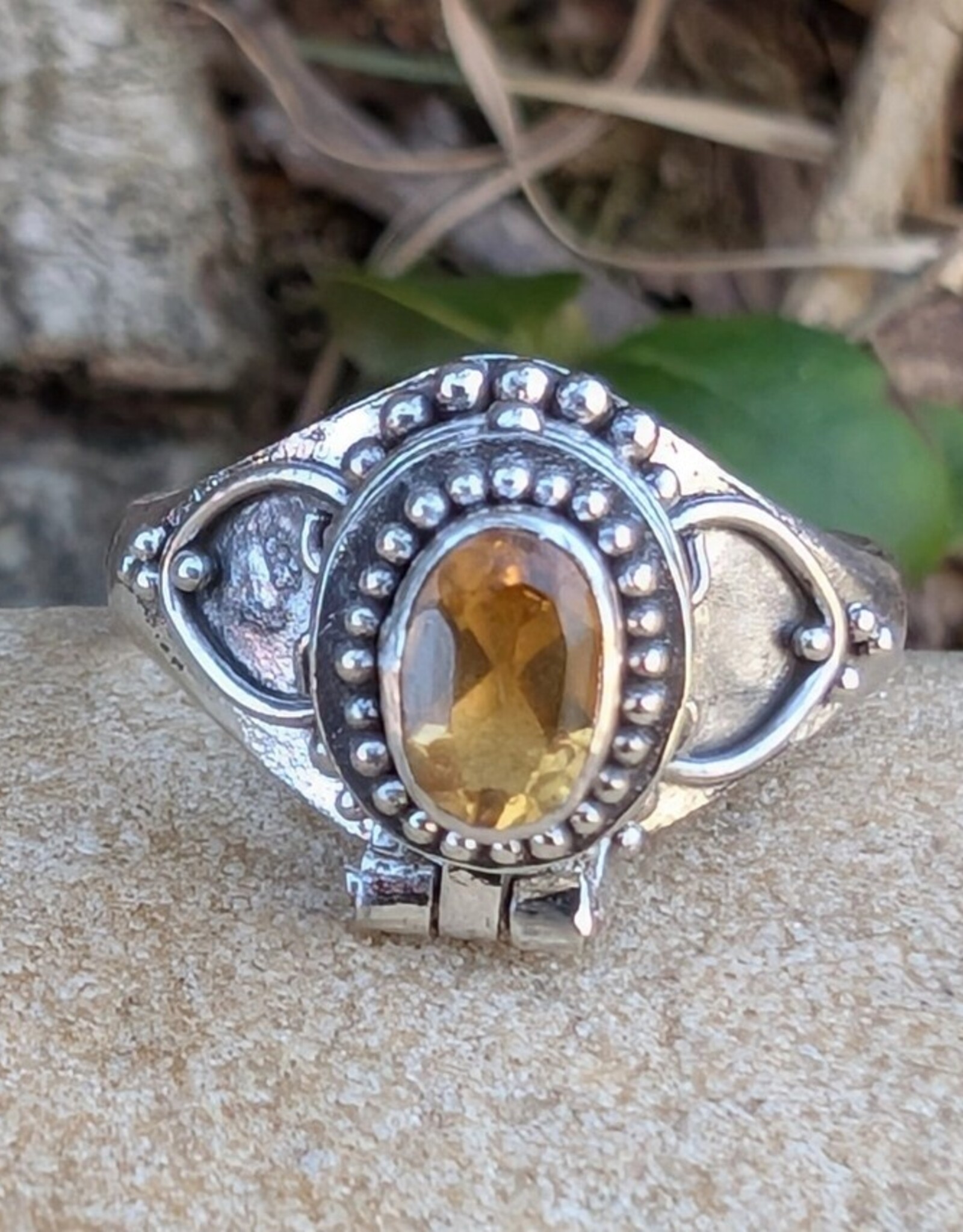 Gothic Oval Gemstone Poison Vessel Ring | Sterling Silver |