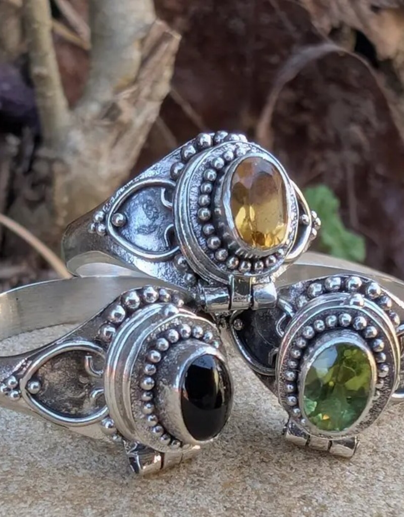 Gothic Oval Gemstone Poison Vessel Ring | Sterling Silver |
