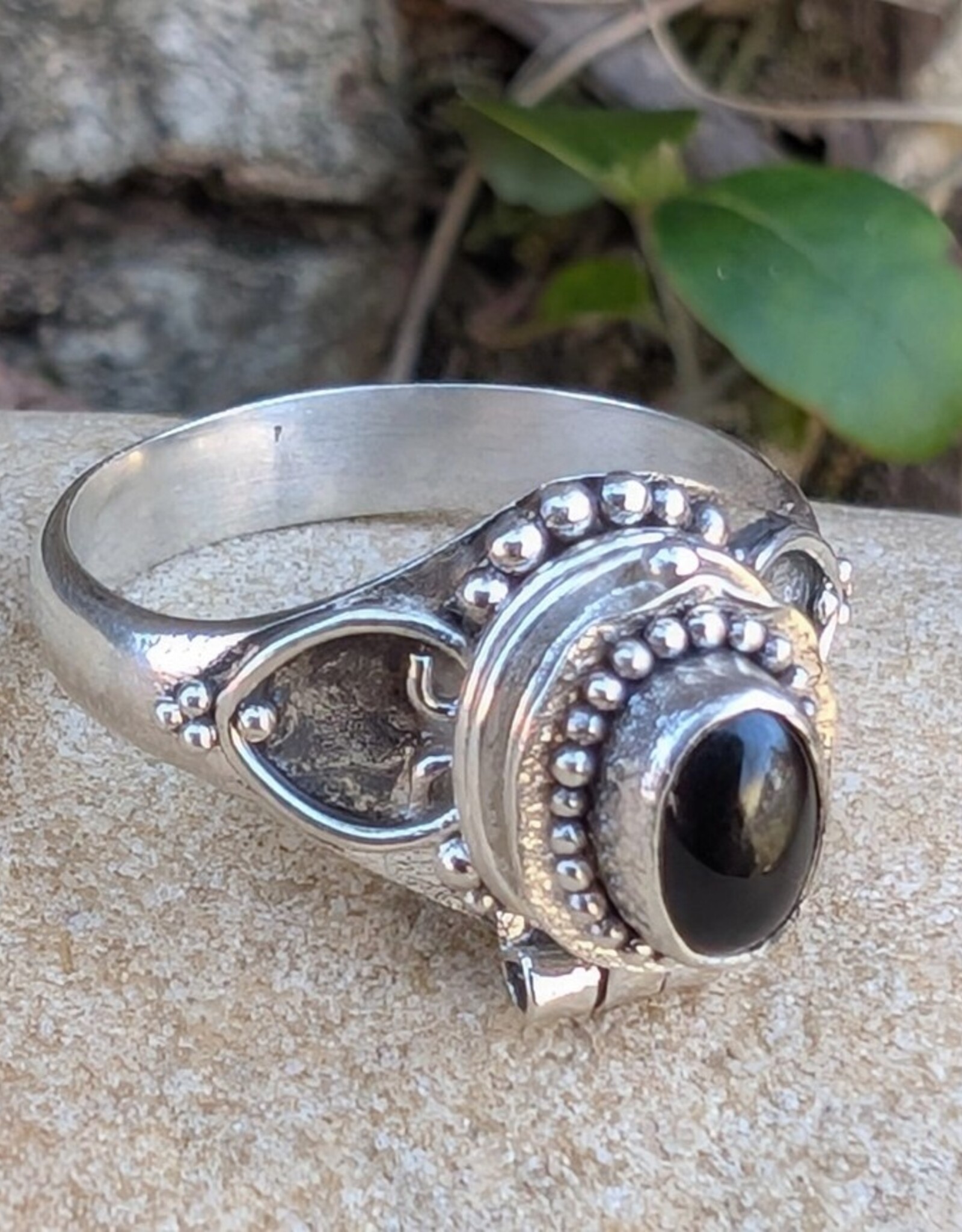 Gothic Oval Gemstone Poison Vessel Ring | Sterling Silver |