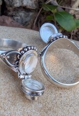 Gothic Oval Gemstone Poison Vessel Ring | Sterling Silver |