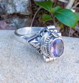 -Oval Poison Ring - Sterling Silver and Gemstone |