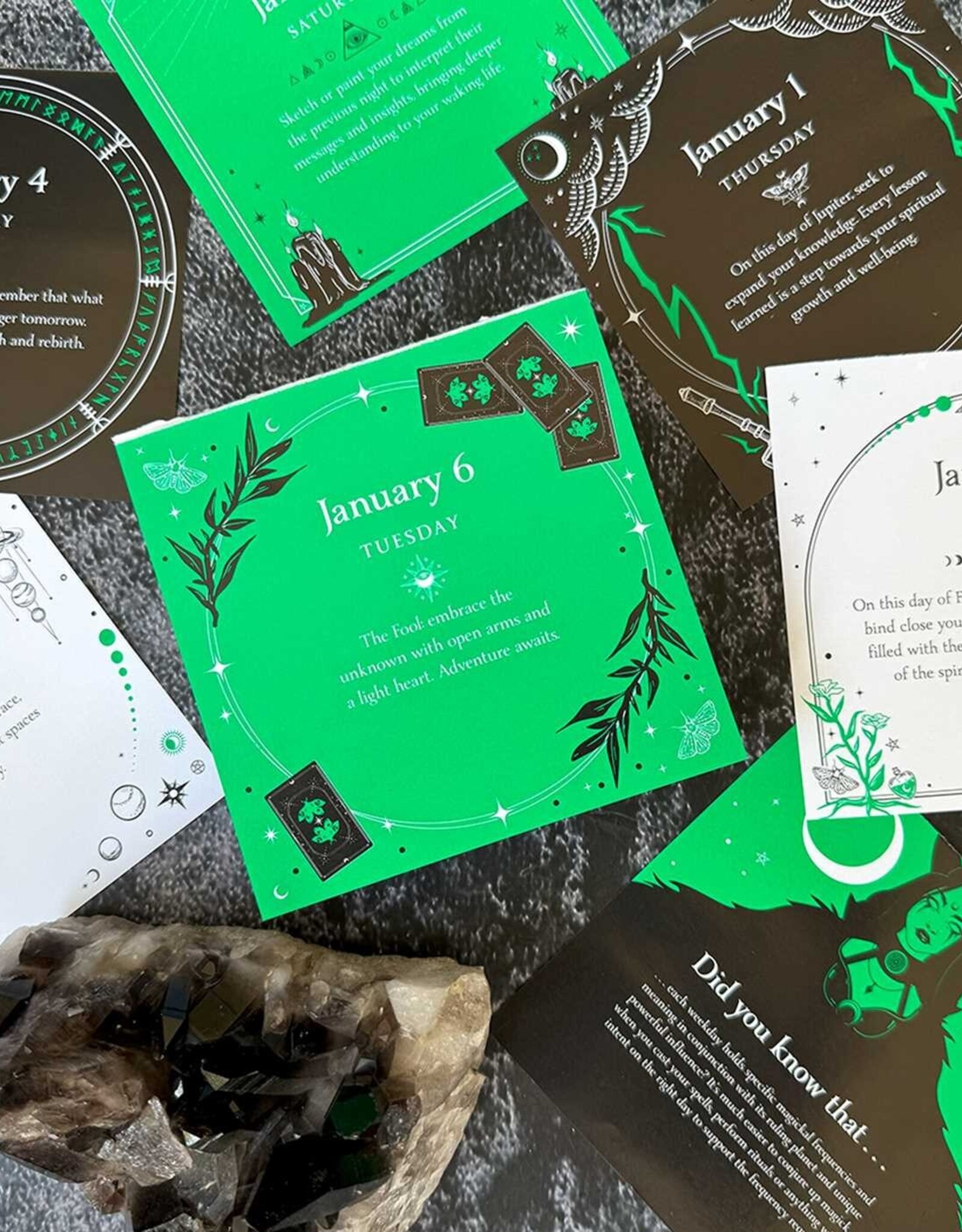 -2026 Witch's Calendar: Daily Magick Day-to-Day Calendar