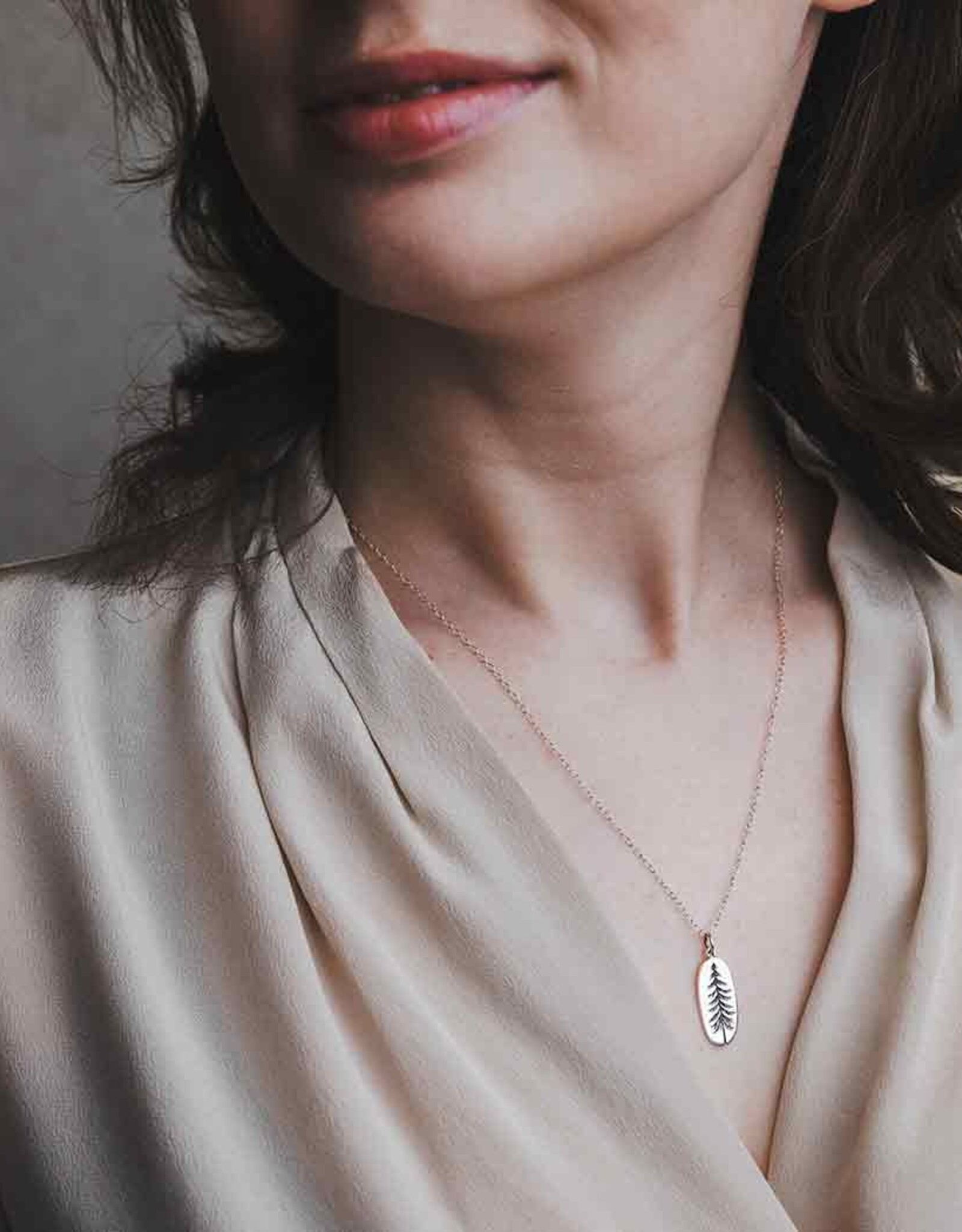 -Oval Pine Tree Necklace |