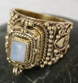 Brass Decorated Poison Ring with Moonstone |
