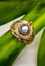 Brass Decorated Poison Ring |