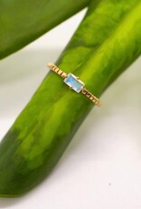 Brass Decorated Prong Stone Ring |