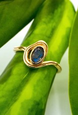 Brass Labradorite Swirl Ring |