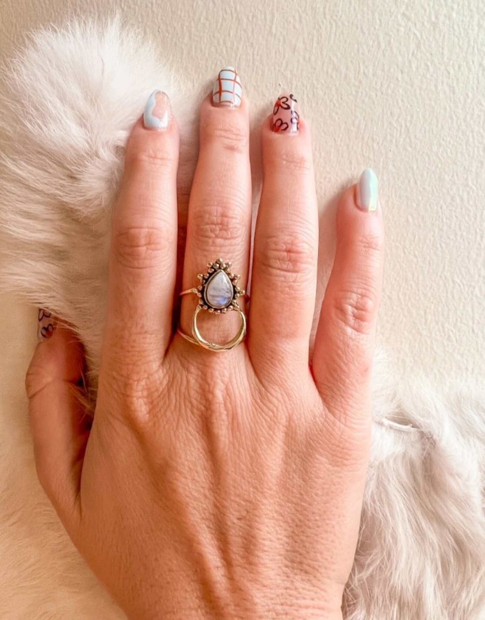 Tear Drop Moonstone Aura Ring |
