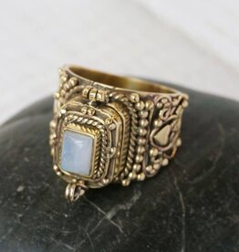Brass Decorated Poison Ring with Moonstone |