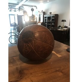SPV Vintage Leather Medicine Ball