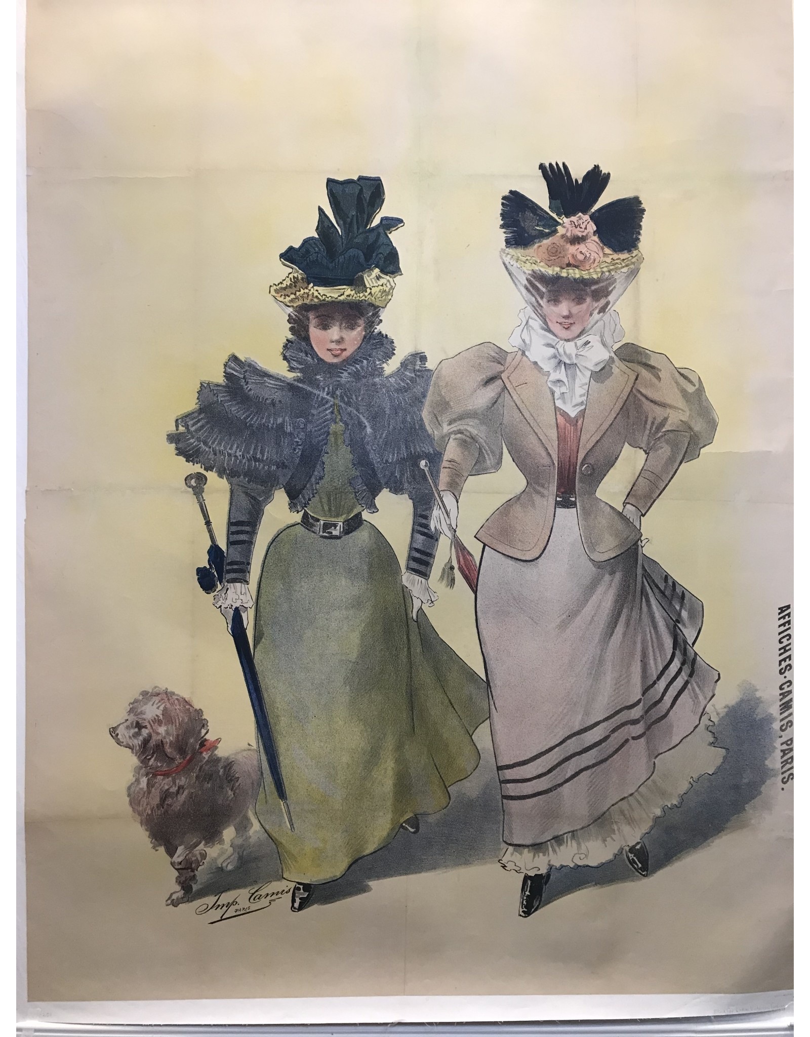 SPV Imp Camis Paris Two Victorian Ladies with a dog