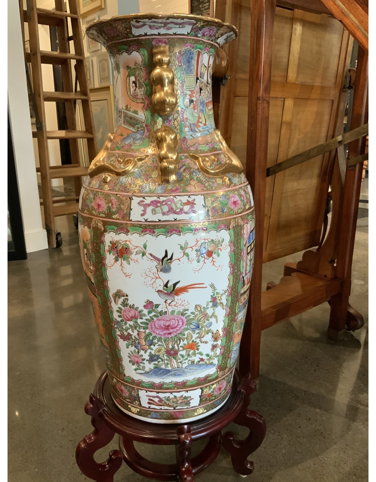 SPV Vintage Chinese Vase with Wood Stand Lg.