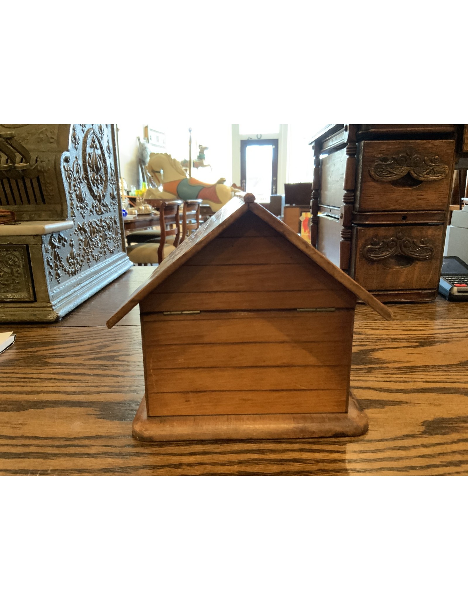 SPV 1800s Victorian Dog House Cigar Humidor