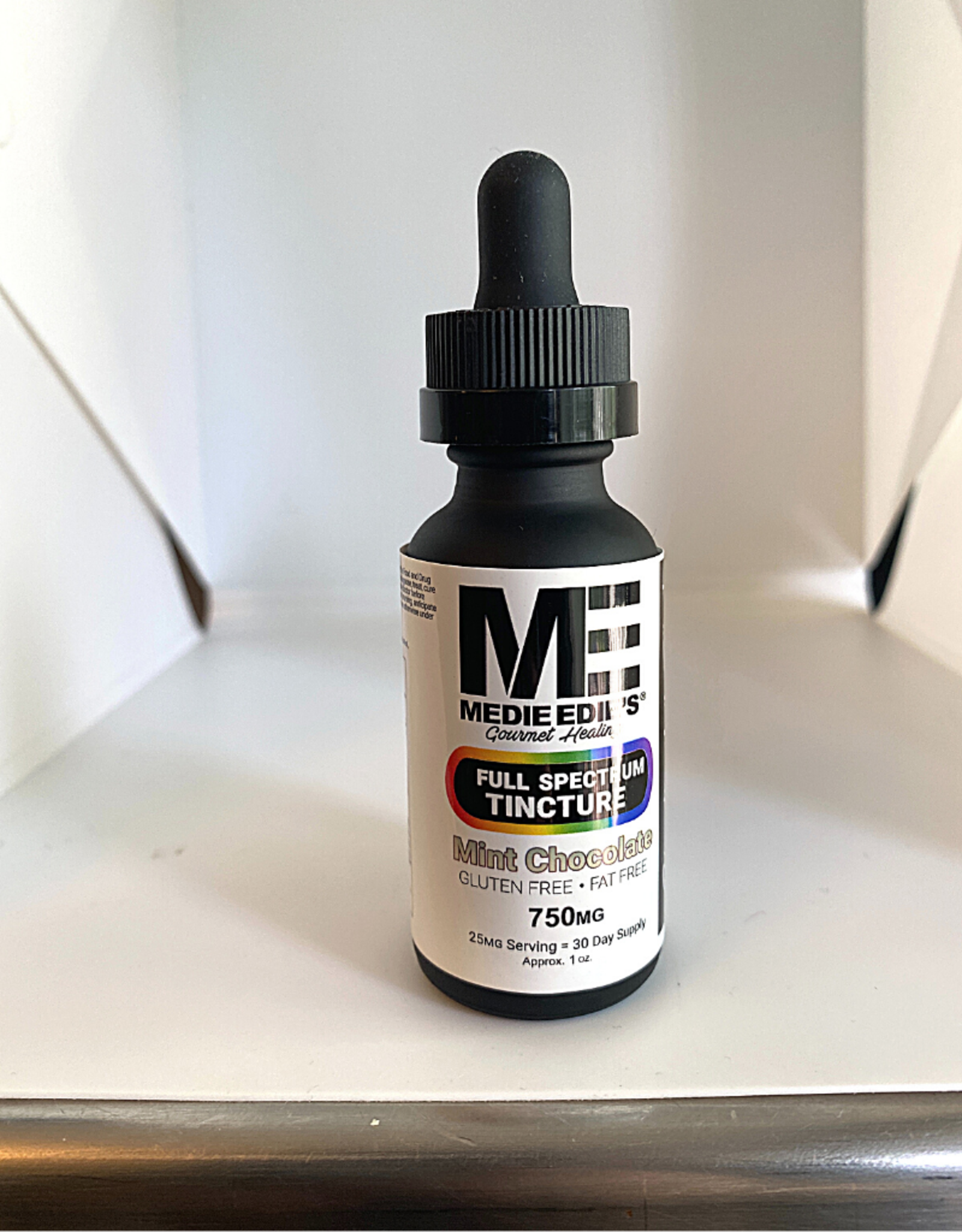 Medie Edie's Medie Edie's 30ml Full Spectrum Tincture Mint Chocolate - 25mg.750mg