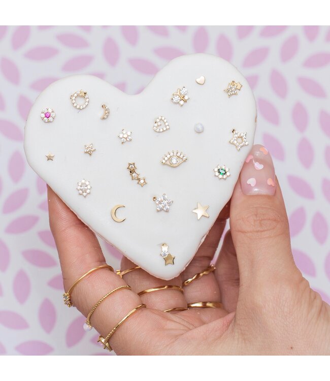 CUTIES EARRINGS STUDS IN GOLD