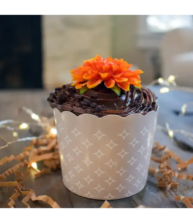 SWEET DIVIDE Large 5oz Disposable Baking & Snack Cups - Tonal White-20 Pk