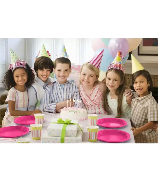 CROWN DISPLAY 7 In. Cerise Plastic Plates - 50 Ct.