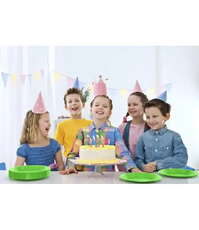 CROWN DISPLAY 7 In. Lime Green Plastic Plates - 50 Ct.