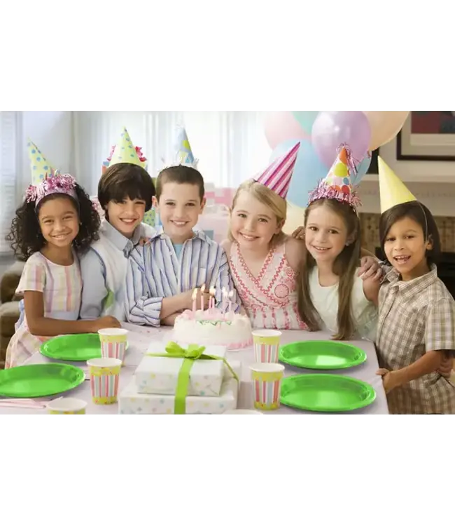 CROWN DISPLAY 7 In. Lime Green Plastic Plates - 50 Ct.