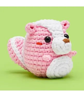 THE WOOBLES The Woobles Andre the Skunk Pink Crochet Kit