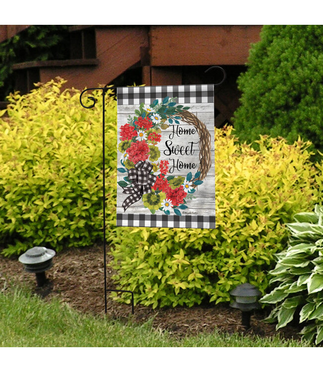 BRIARWOOD LANE Geranium Wreath Summer Garden Flag