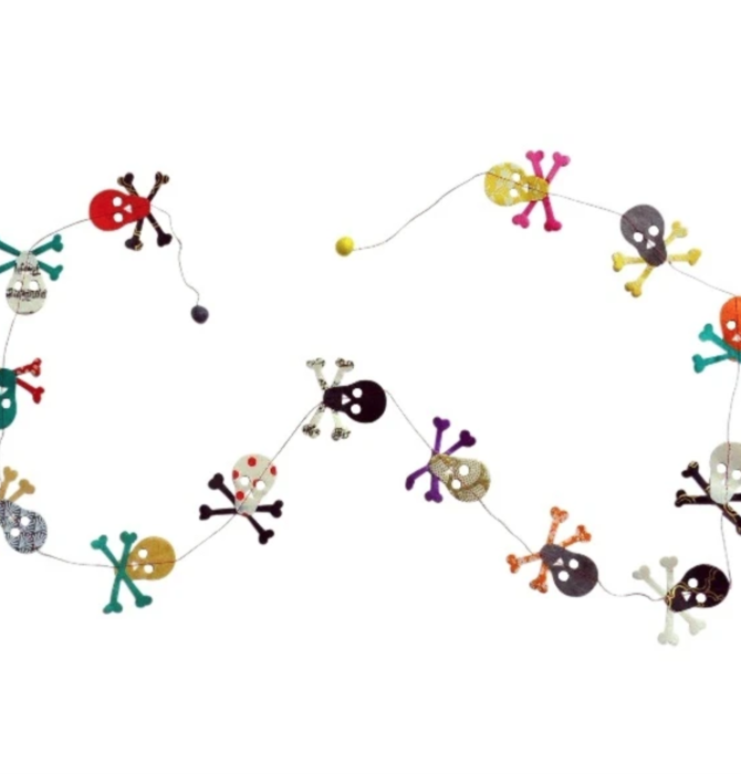 Garland | Paper Skulls