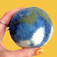 PLENTY Made Dryer Ball | Earth Globe | Blue Green