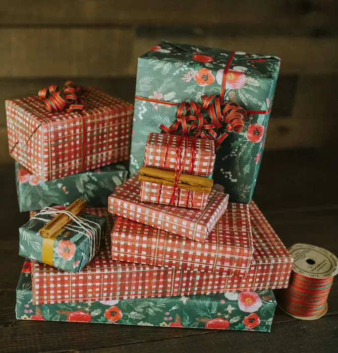 Wrapping Paper | 2-Sided Eco | Homespun Plaid/Winter Floral