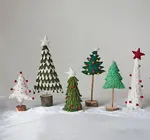 Tree | Felt Wool 13.5" | Light Green Scalloped