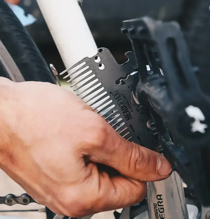 x-Wallet Comb + Multi-Tool | Headgehog