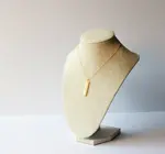 Necklace | White Pendant