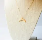 Necklace | White Pendant