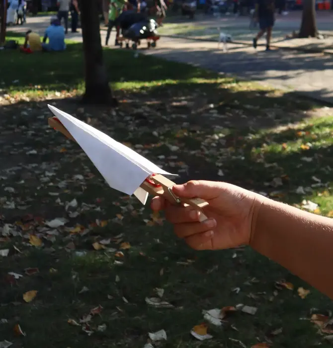 Toy | Paper Plane Launcher