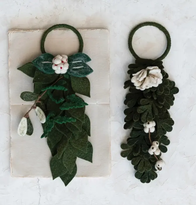 Door Hanger | Wool Felt | Leaves + Cream Flowers