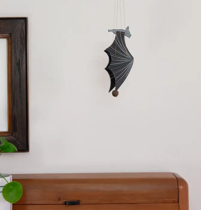 Mobile | Flying | Bat