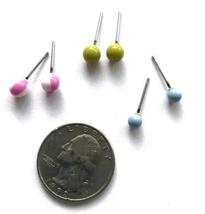 Stud Earrings | Tiny Lucite Set