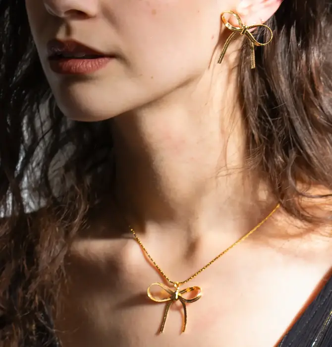 Earrings | Stud Bow