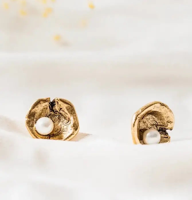 Earrings | Oyster Studs | 24KGP
