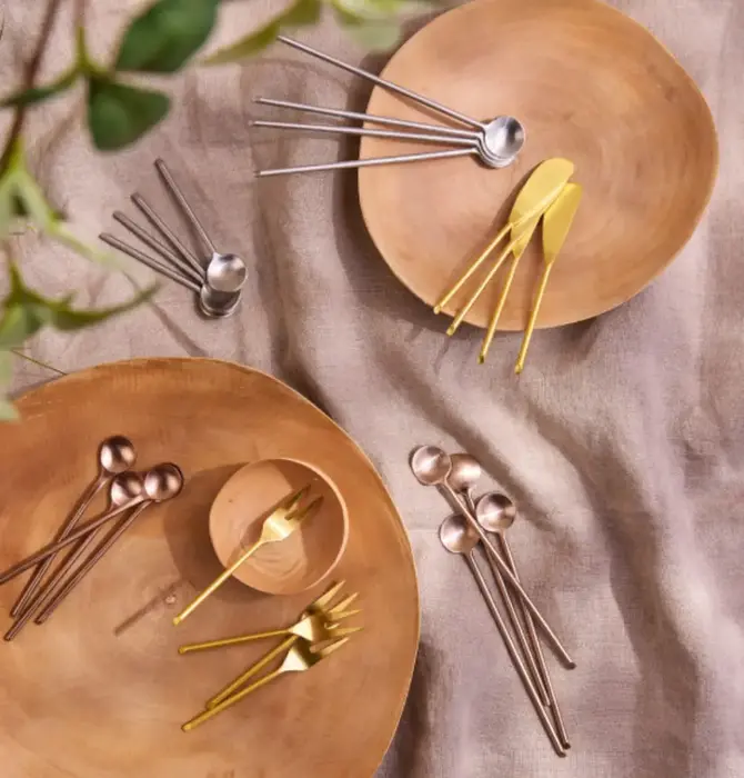 Knife | Thin Serving Spreader | Gold-Tone