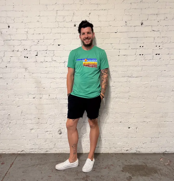 T-Shirt Respect the Land - Heather Kelly