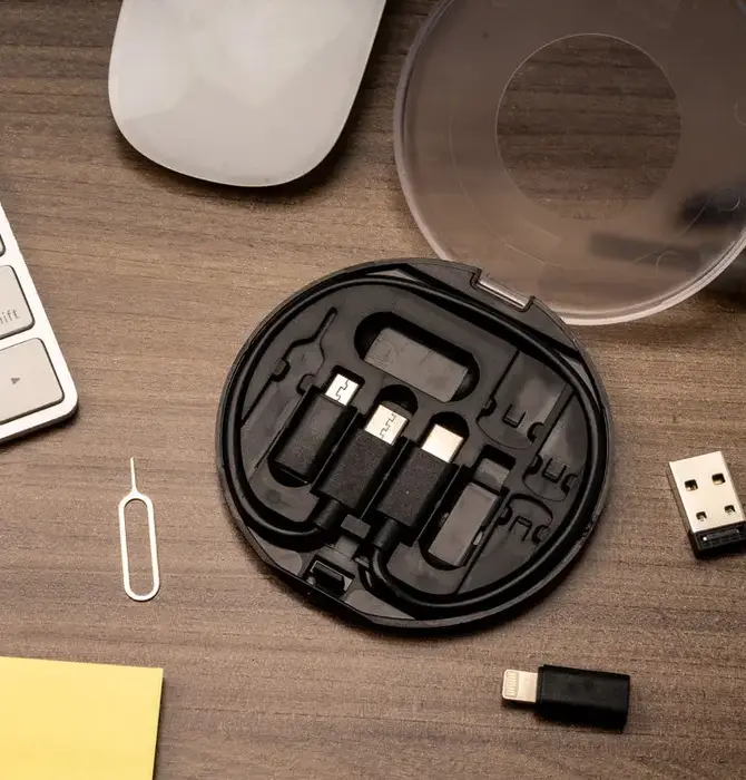 Travel Buddy | USB-to-Everything