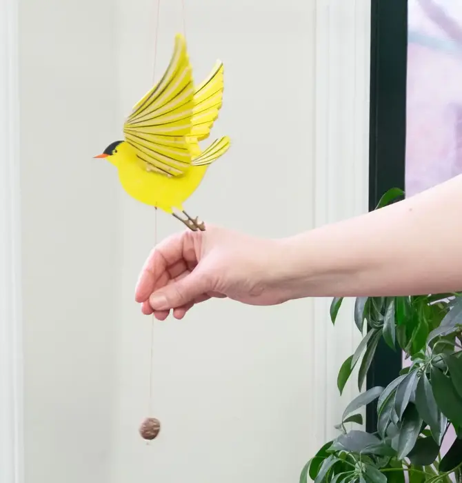 Mobile | Flying | American Goldfinch