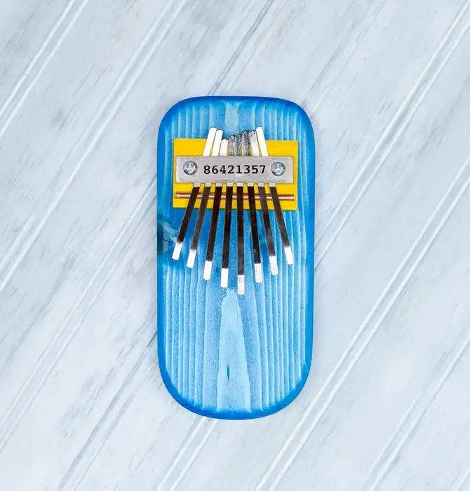 Thumb Piano | Color