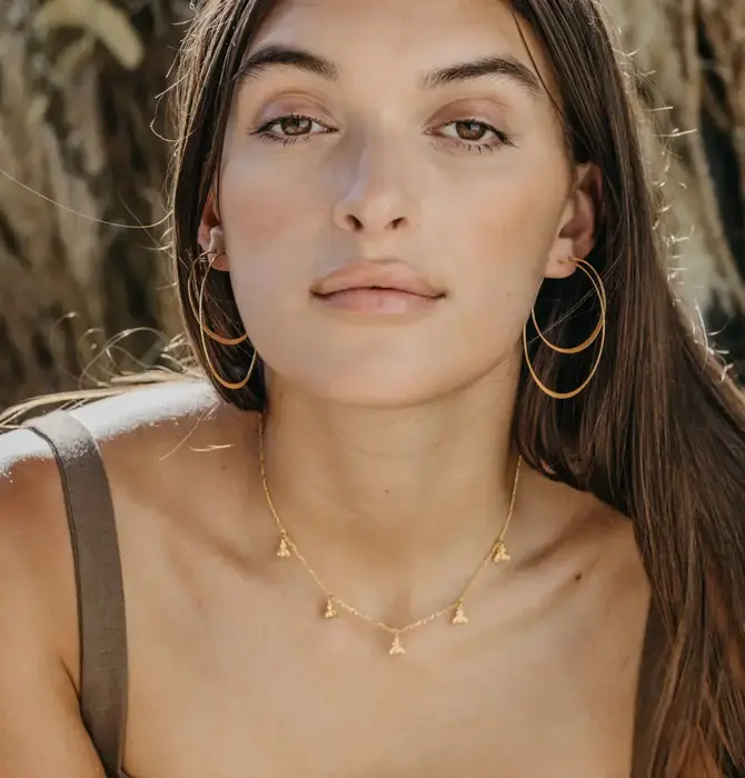 Necklace | Tiny Bee | 16" Chain | 14KGP