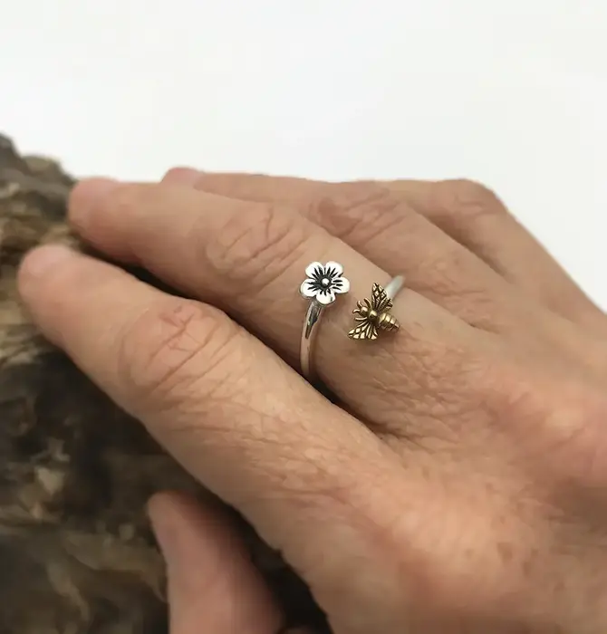 Ring | Flower & Bee | Sterling Silver | Adjustable
