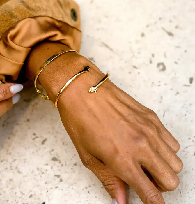 Bracelet Cuff | I Wanna Hold Your Hand | 24KGP