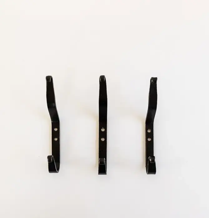 Hook | Manor | Wrought Iron | Single