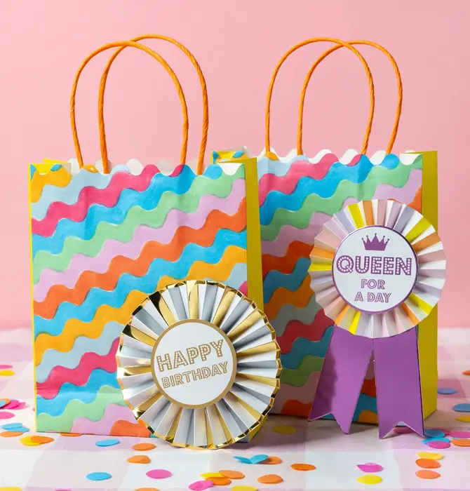 Gift Bags | Wavy Multicolor | 8 Pack