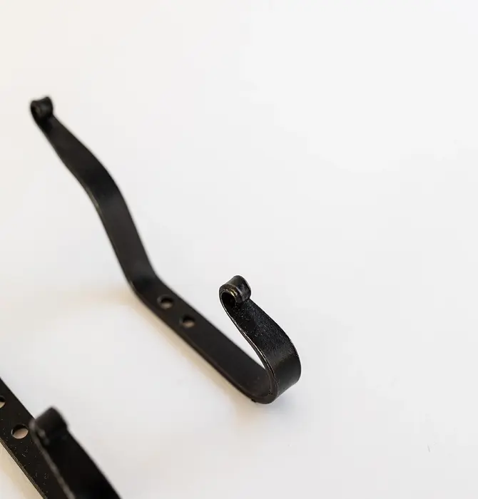 Hook | Manor | Wrought Iron | Single