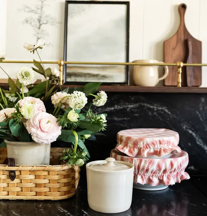 Canister | Stoneware | 5" H x 4.5" DIA